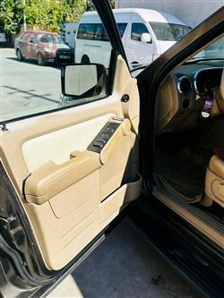 فۆرد ئێکسپلۆرەر